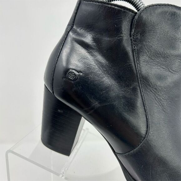 Born Women's Black Leather Ankle Booties Mid Heel Casual Zip Closure Size 7.5 - Picture 2 of 14